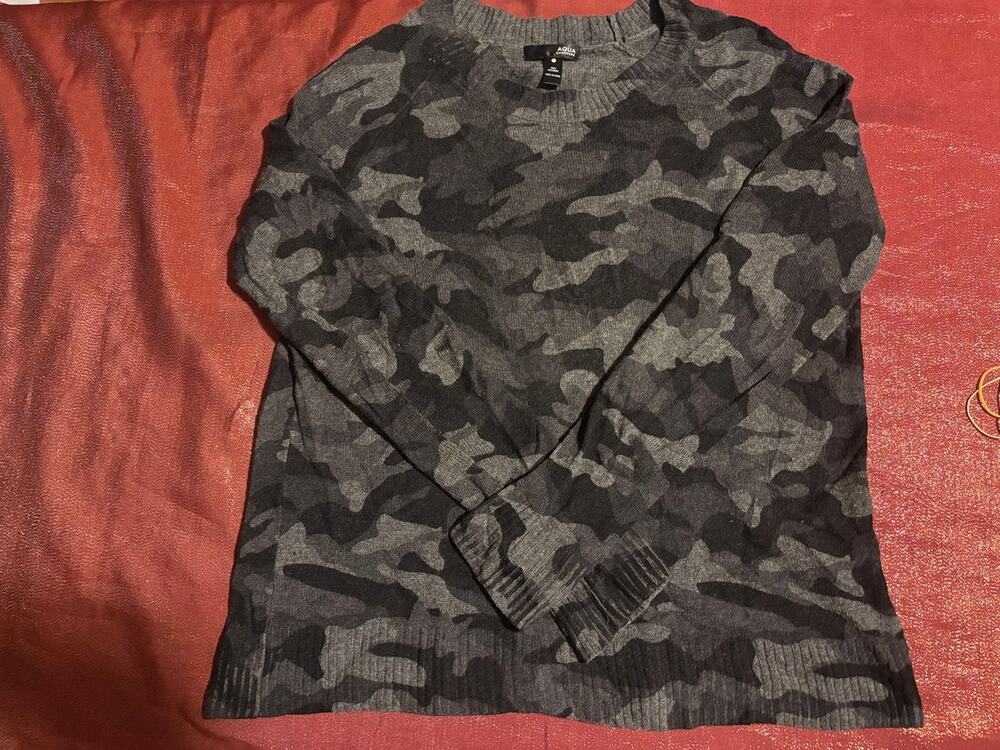 Aqua Cashmere Sweater Womens M Camouflage Crewneck 100% Cashmere Long Sleeve